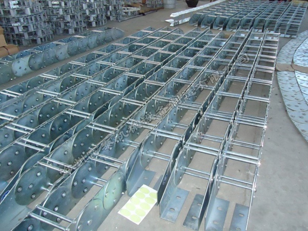 鋼鋁工程拖鏈